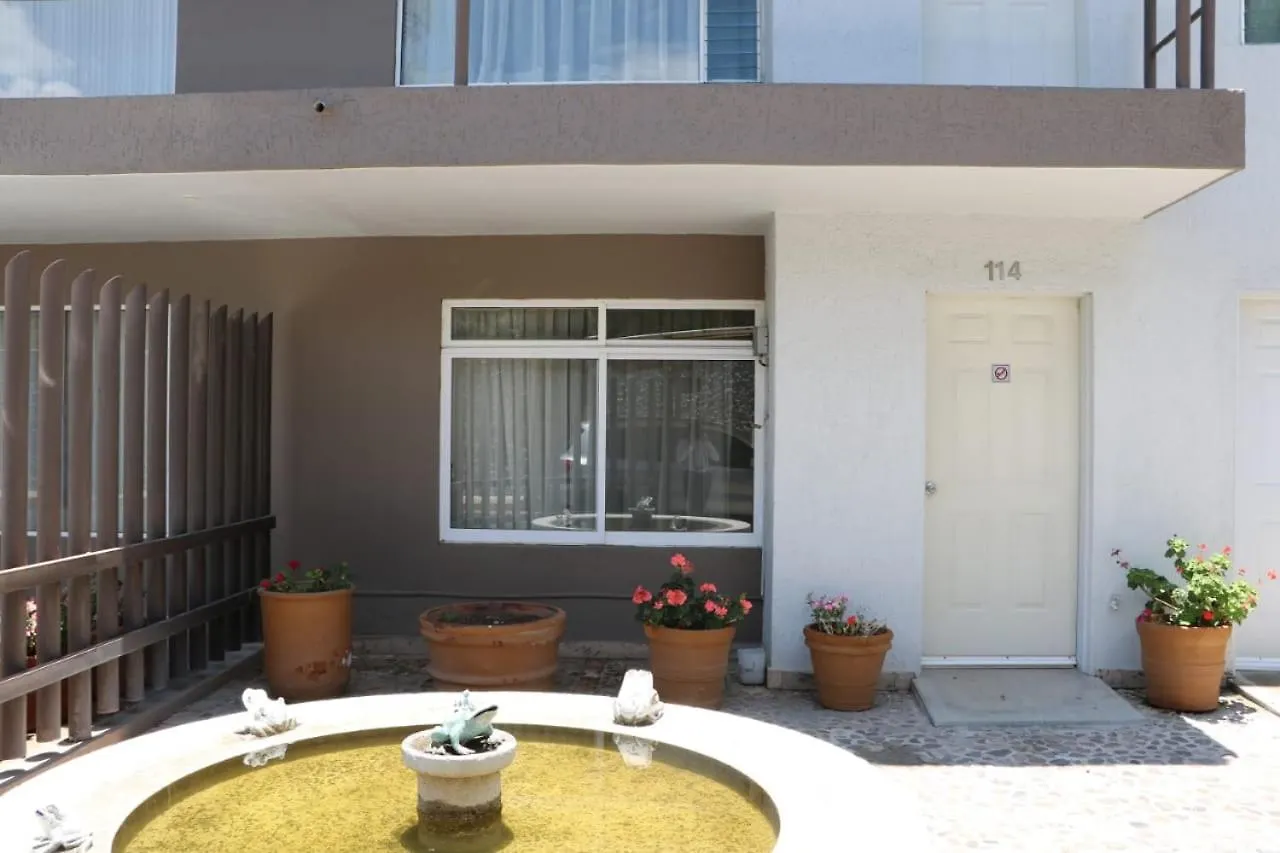 Cypres Hotel & Suites Zapopan 0*,